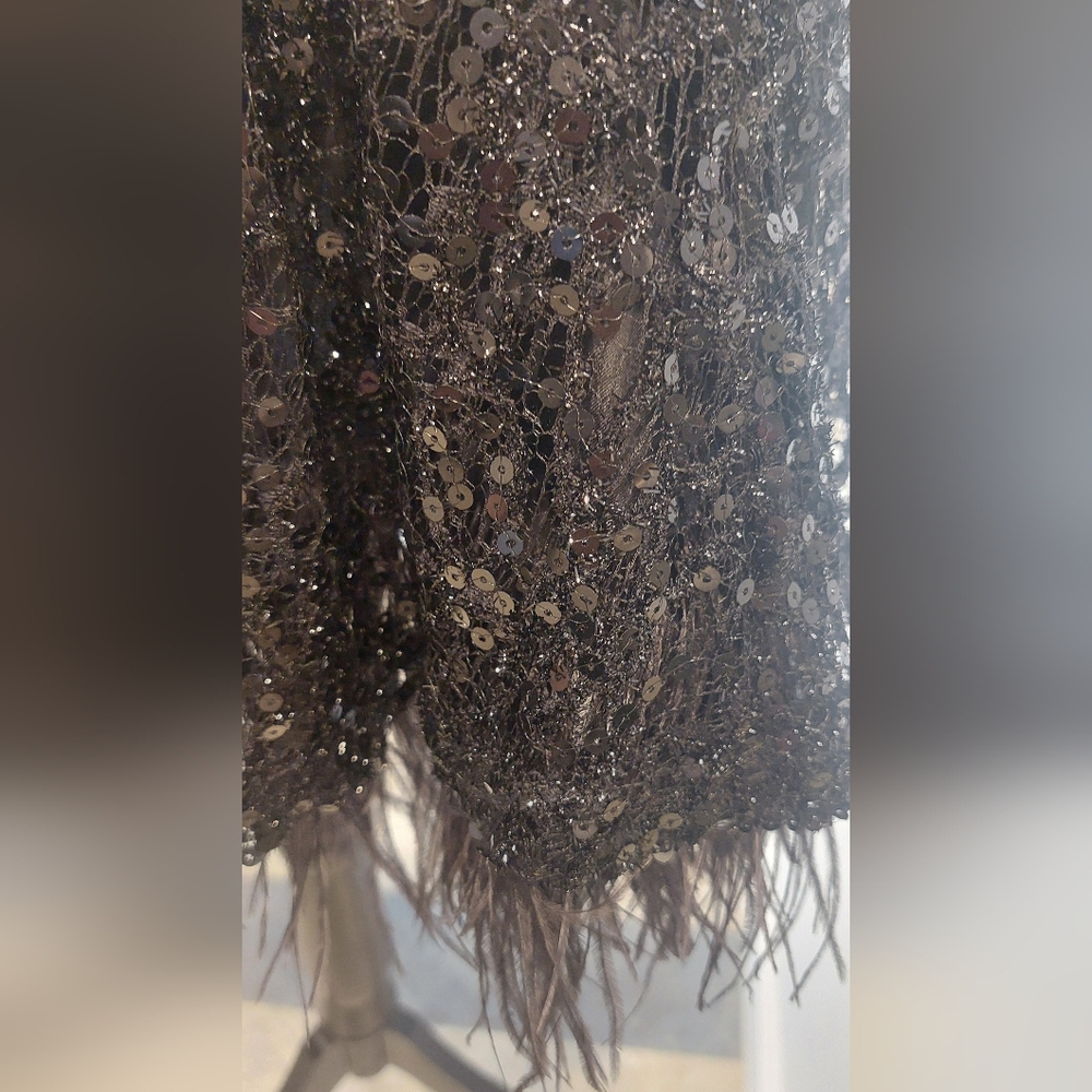 Chic Black Sequin Feathered Prom Dress - Picture 3 of 9